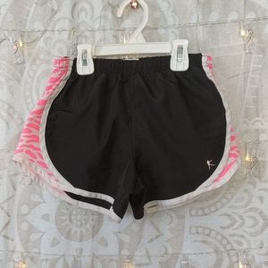 Active wear shorts